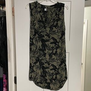 Old Navy Olive Green and Black Sleeveless Dress